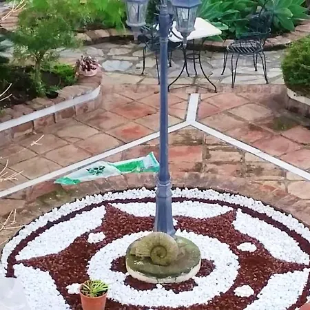 Luxurious In With Pool *